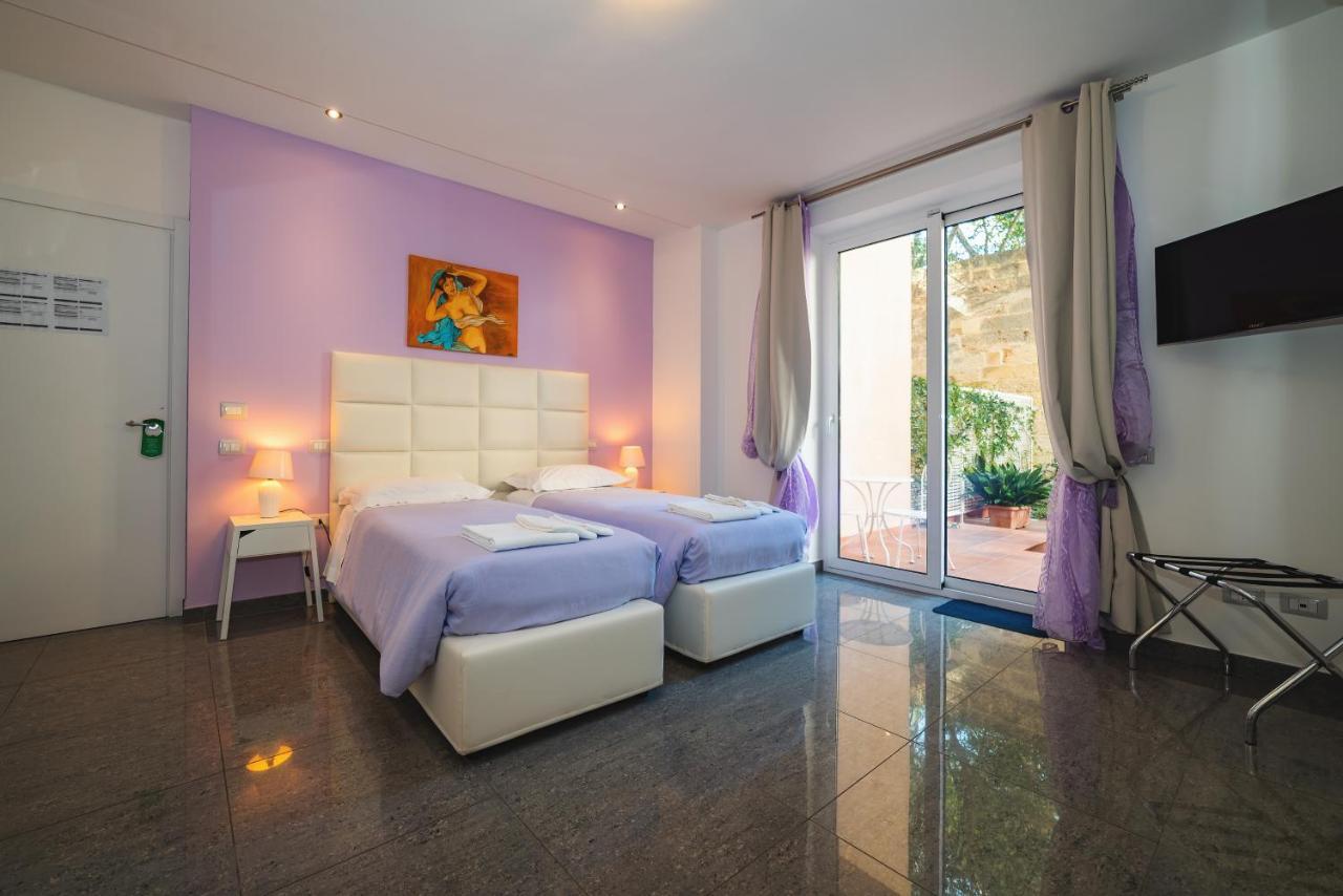 Palazzo Leo Suite And Apartment Лечче Экстерьер фото