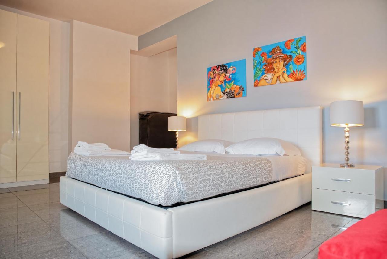 Palazzo Leo Suite And Apartment Лечче Экстерьер фото