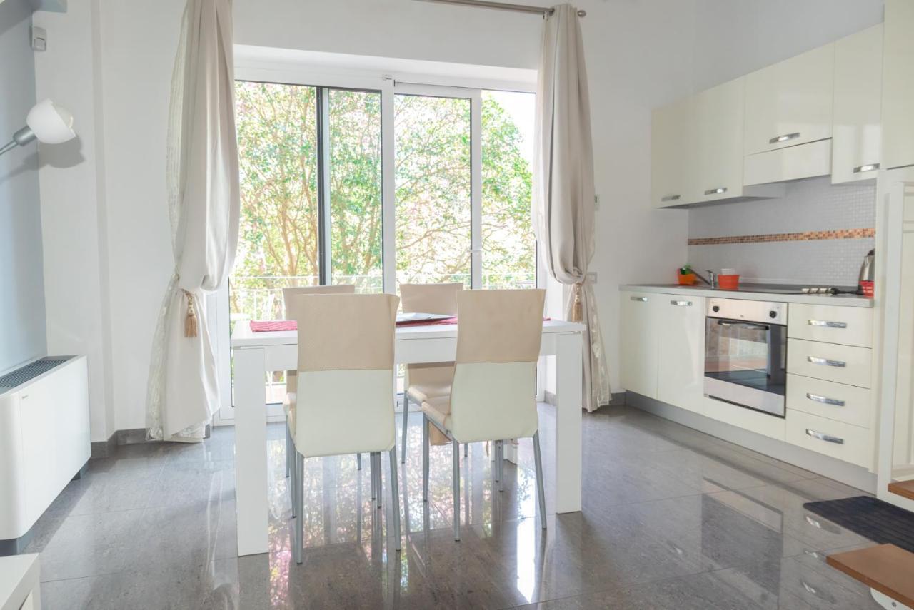 Palazzo Leo Suite And Apartment Лечче Экстерьер фото