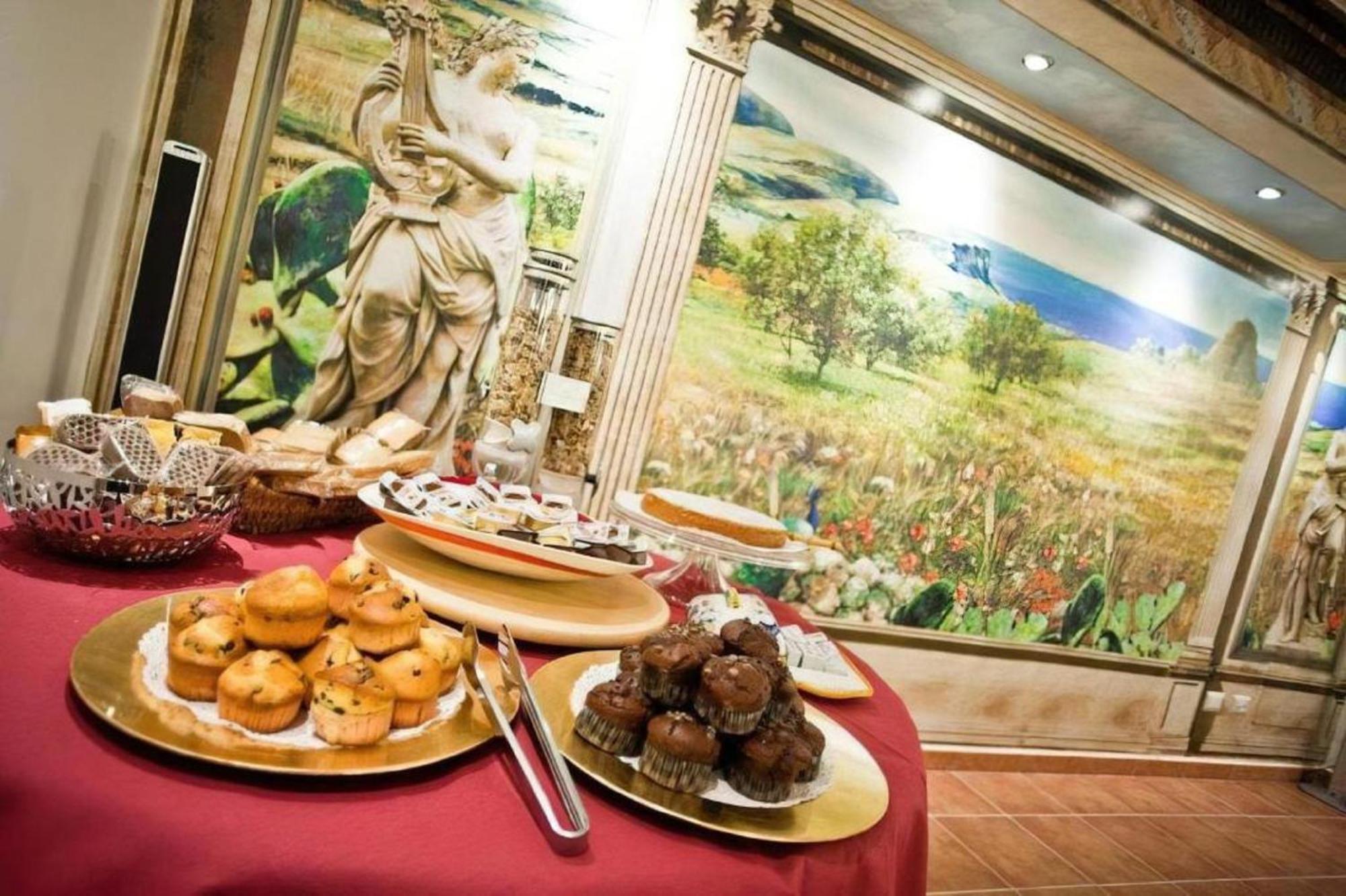 Palazzo Leo Suite And Apartment Лечче Экстерьер фото